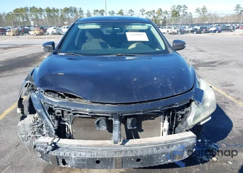 2015 Nissan Altima 2.5 Sv z USA, uszkodzony, nr VIN 1N4AL3AP3FC239399